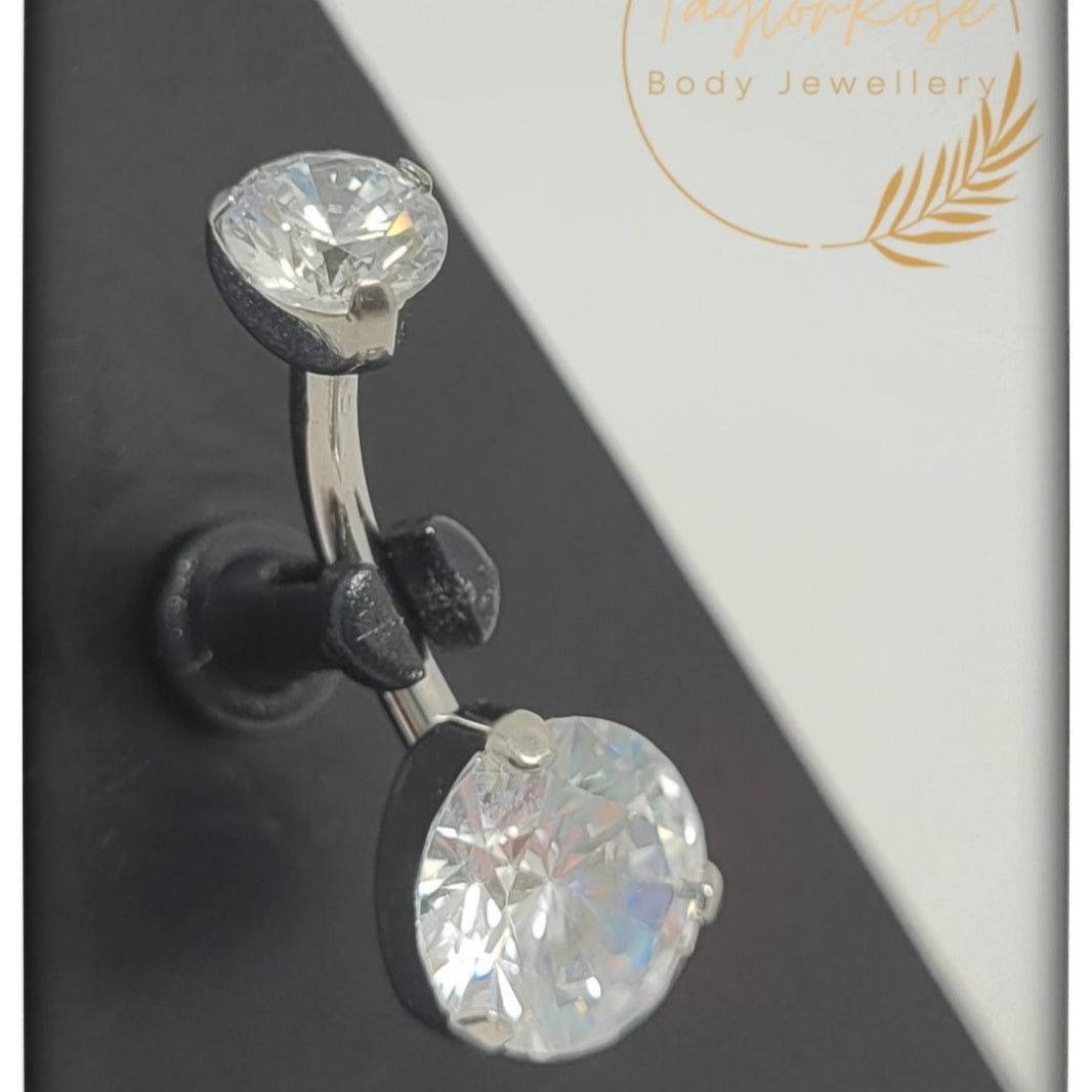 *Navel Curve Clear Prong Set Cubic Zirconi
