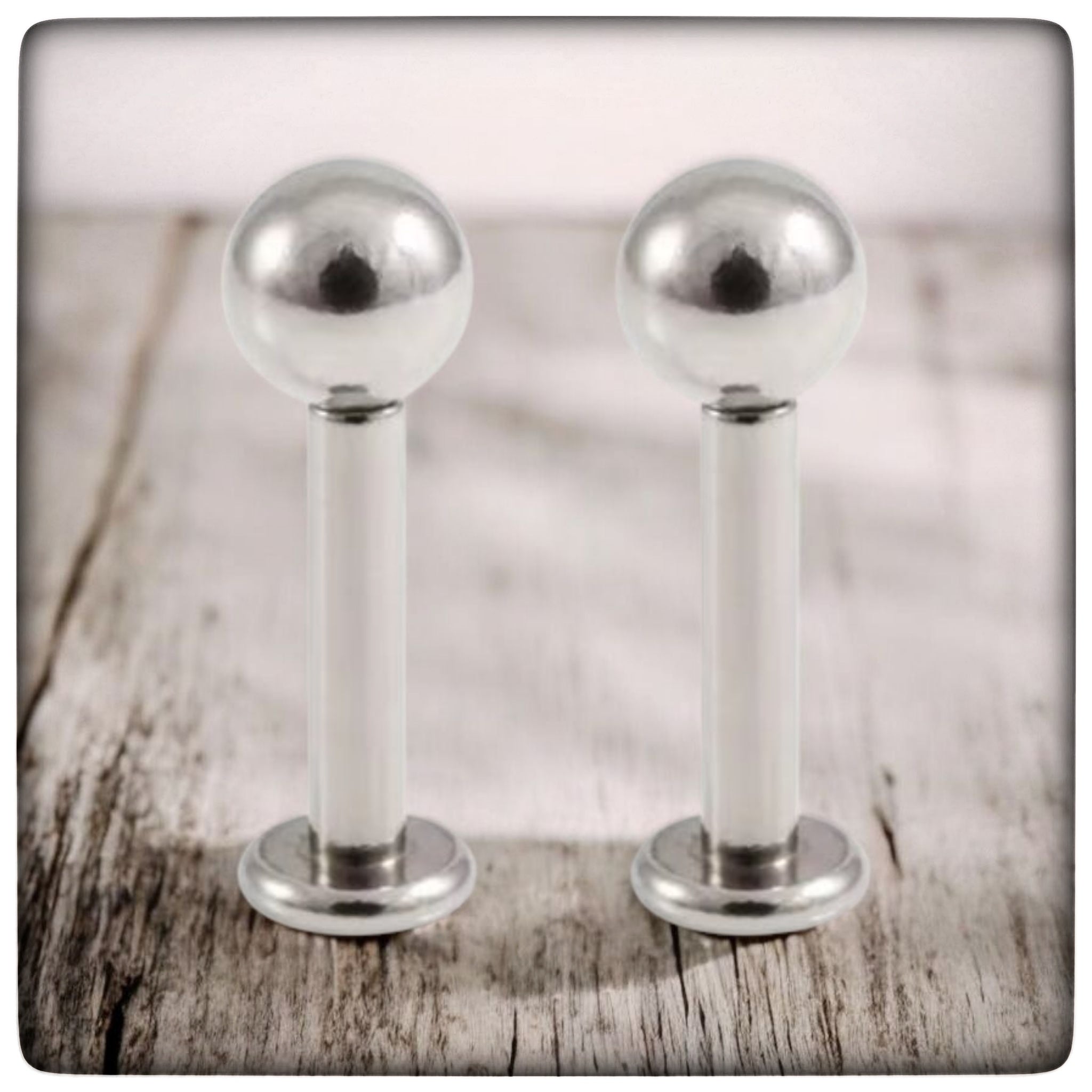 *Titanium Ball Labret