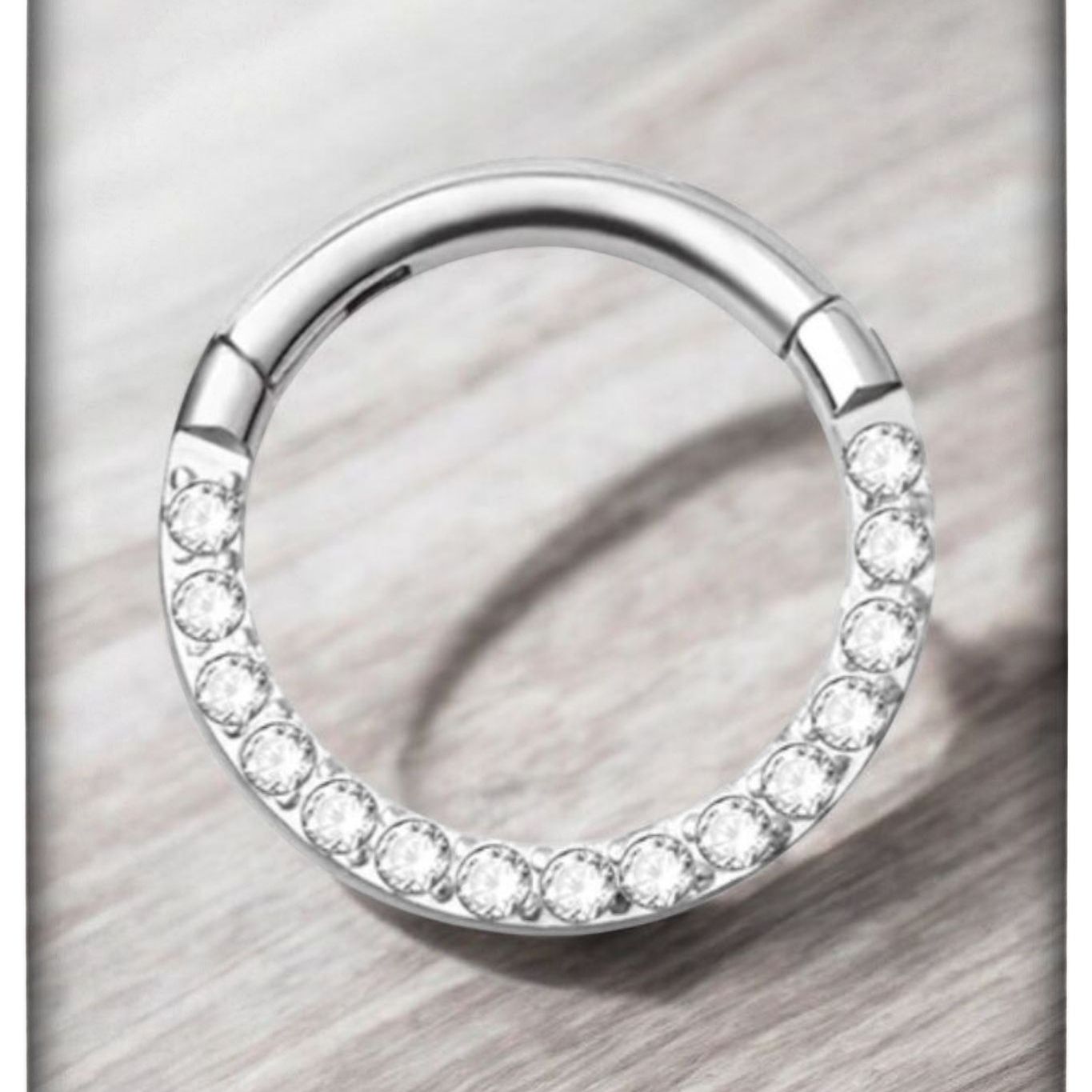 *Titanium & Cubic Zirconia Pavè Set Hinged Ring 10mm