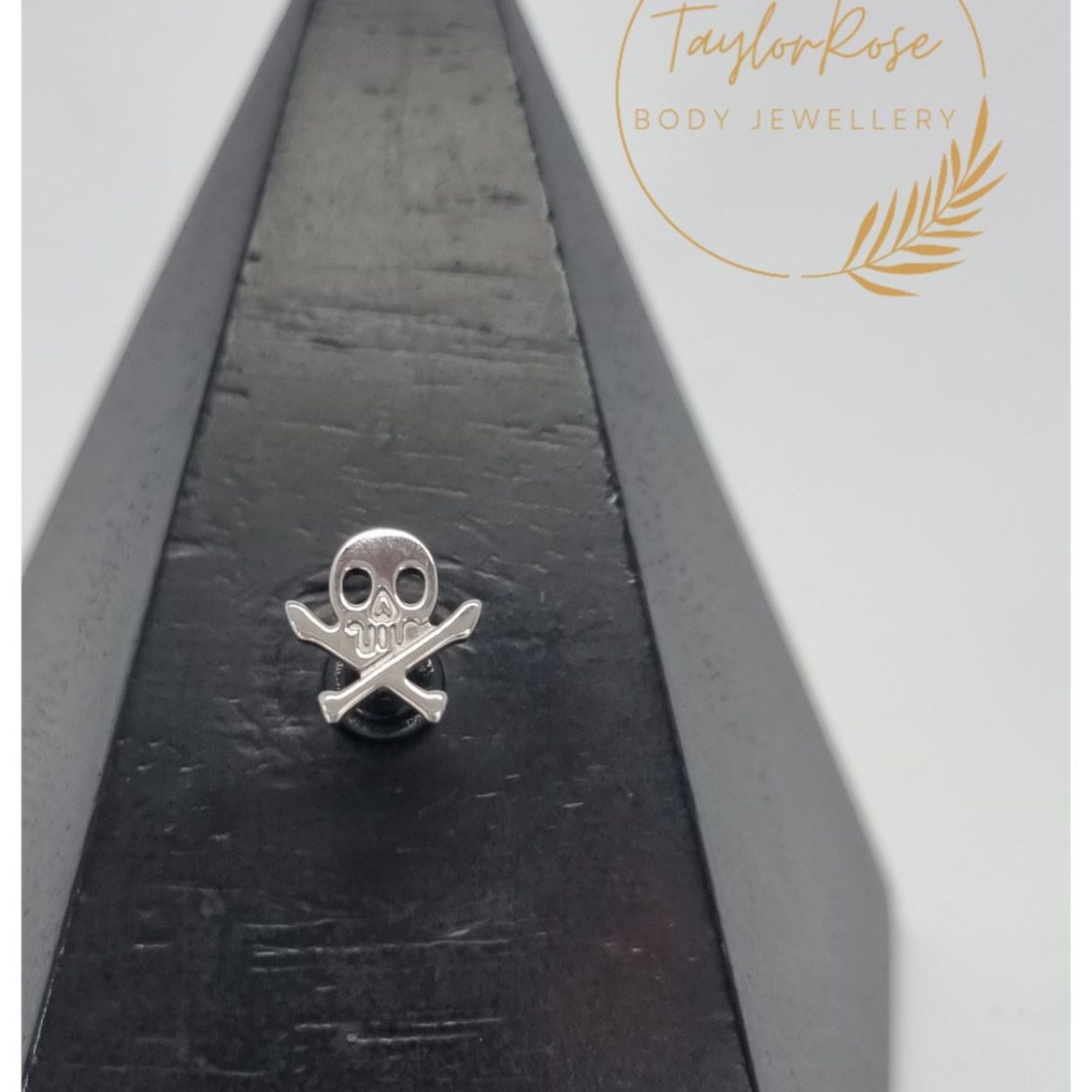 Skull & Cross Bones Solid Titanium Attachment