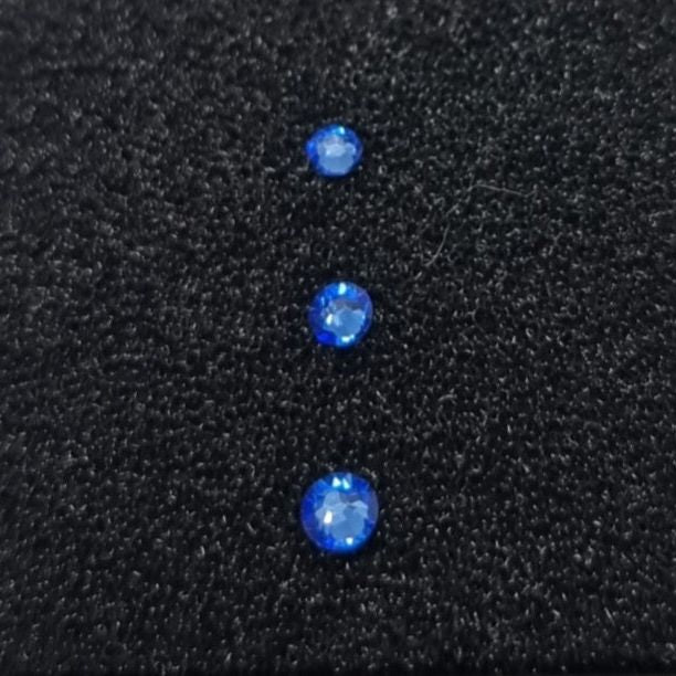 Saphire Crystal Tooth Gems