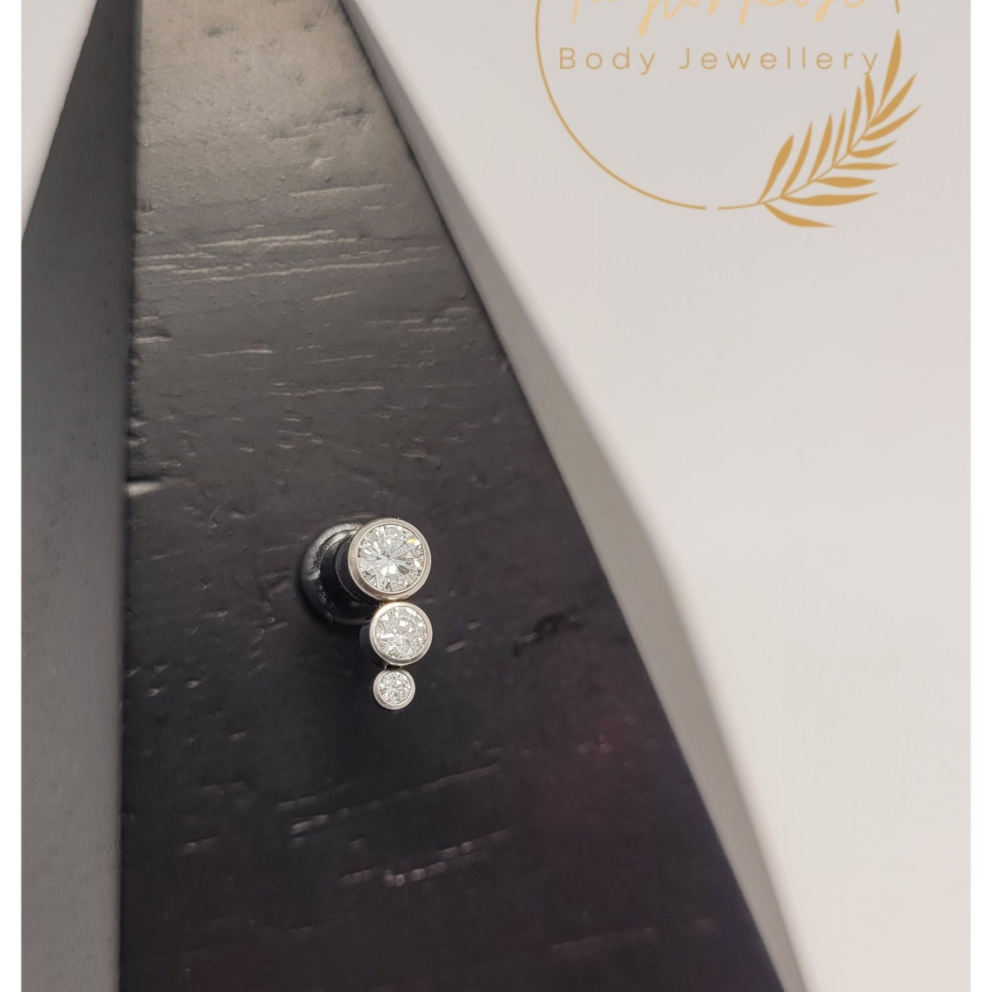 3 Stone Curve Clear Cubic Zirconia
